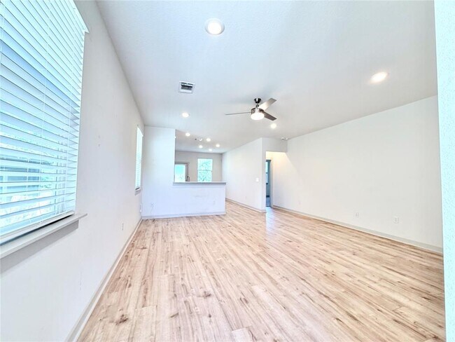 Foto del edificio - 2000 Daleside Ln