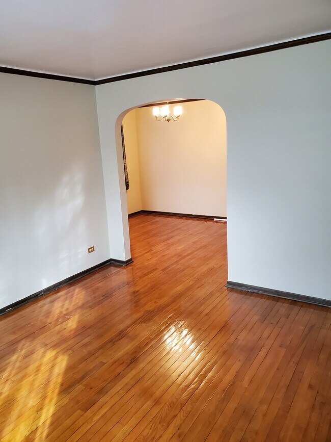 Foto del edificio - 3027 N Kostner Ave