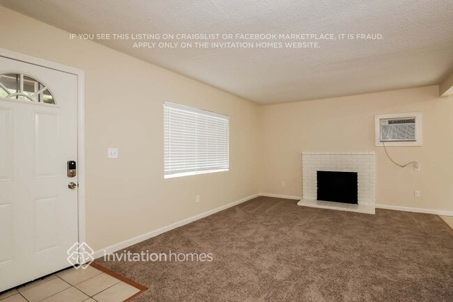 Building Photo - 3133 Jacaranda St