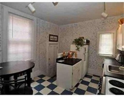 Foto del edificio - 19 Temple St