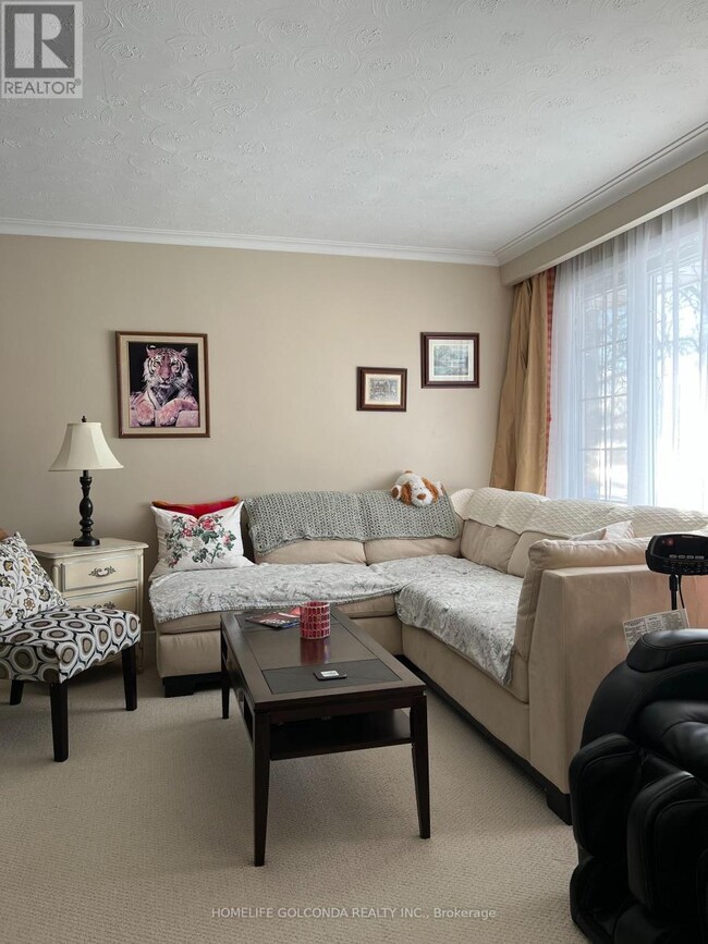 Building Photo - 37 Tremelly Crescent