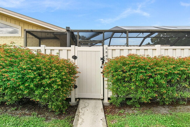 Building Photo - 5805 Golden Eagle Cir