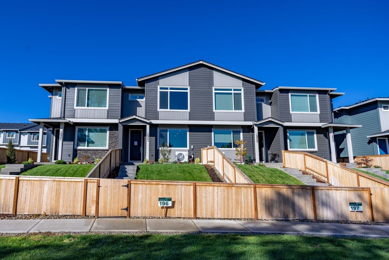 Foto principal - Brand New! - 3 Bedroom Townhome in Vancouv...