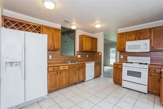 Building Photo - 1331 Three Forks Dr