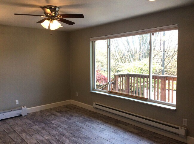 Foto del edificio - Lovely 3 Bdrm+ -  2 story home in Tacoma! ...