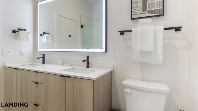 Foto del edificio - 2623 Keene St