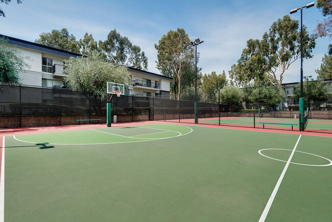 Building Photo - Avondale at Warner Center