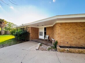 Building Photo - 4901 Timber Ln