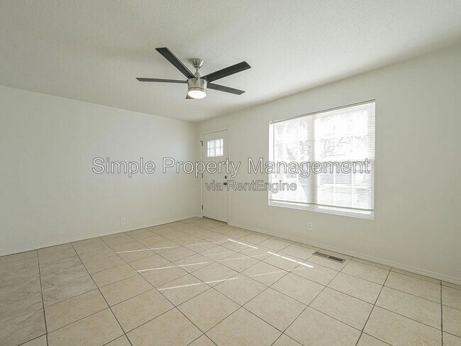Foto del edificio - 605 NW 113th St