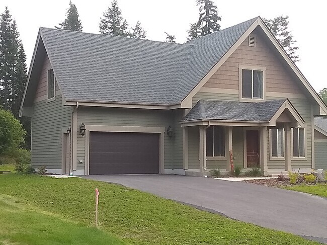 Building Photo - 125 Emerald Dr