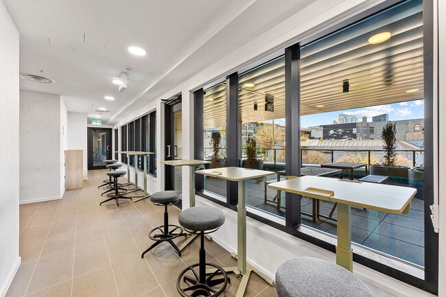 Interior Photo - Chroma