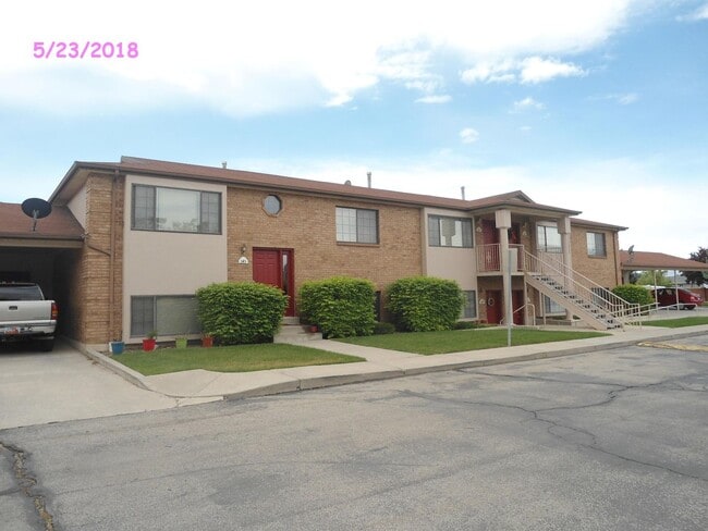 Building Photo - 315 W 620 N