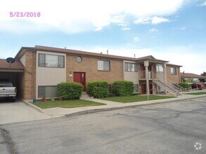 Building Photo - 309 W 620 N