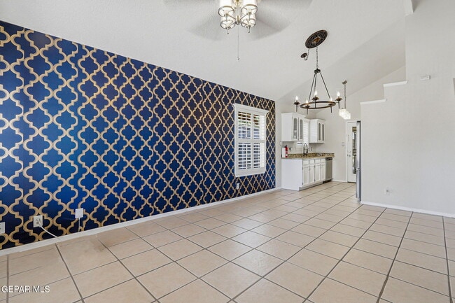 Building Photo - 12119 Tower Hill Dr