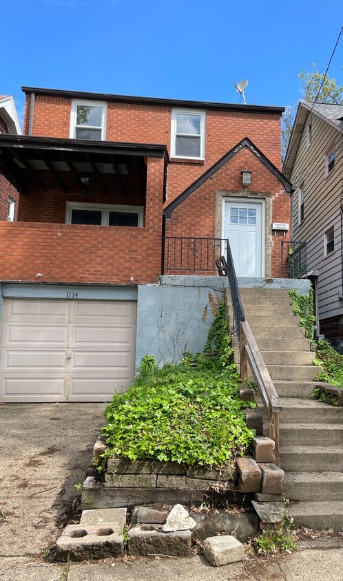 Primary Photo - 2 bed 1.5 bath home in Pittsburgh Pa!