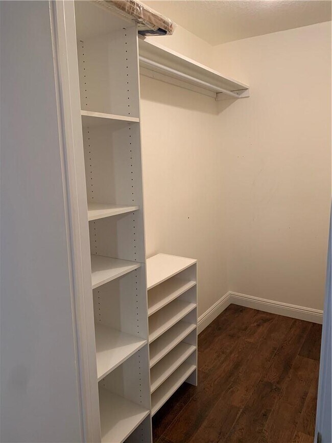 Foto del edificio - 2922 SW 22nd Cir