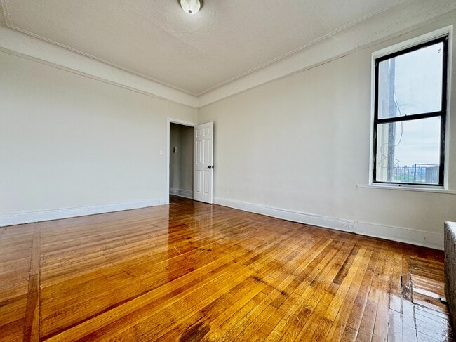 Building Photo - 138 Haven Ave