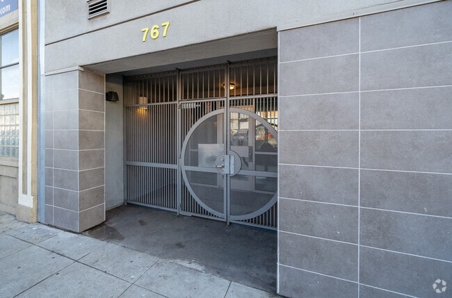 Entrance - 767 Bryant St