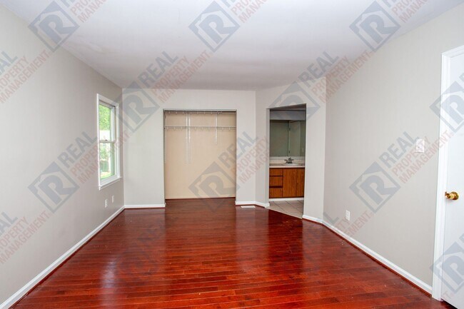 Foto del edificio - $1790 for Beautiful Durham Townhouse for Rent