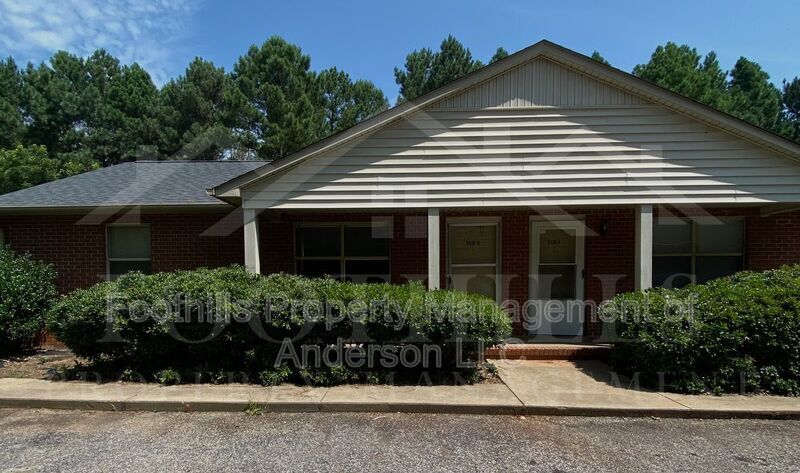 Primary Photo - 5538 Pearman Dairy Rd