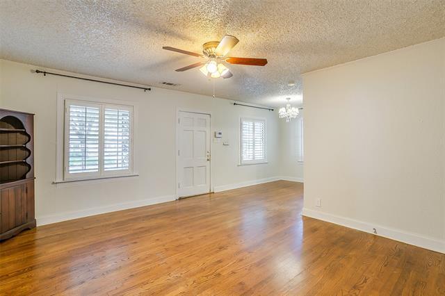 Building Photo - 3824 Birchman Ave