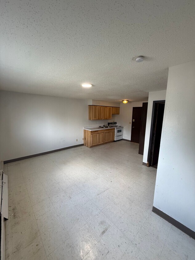 Foto del edificio - 320 Oak Ave N