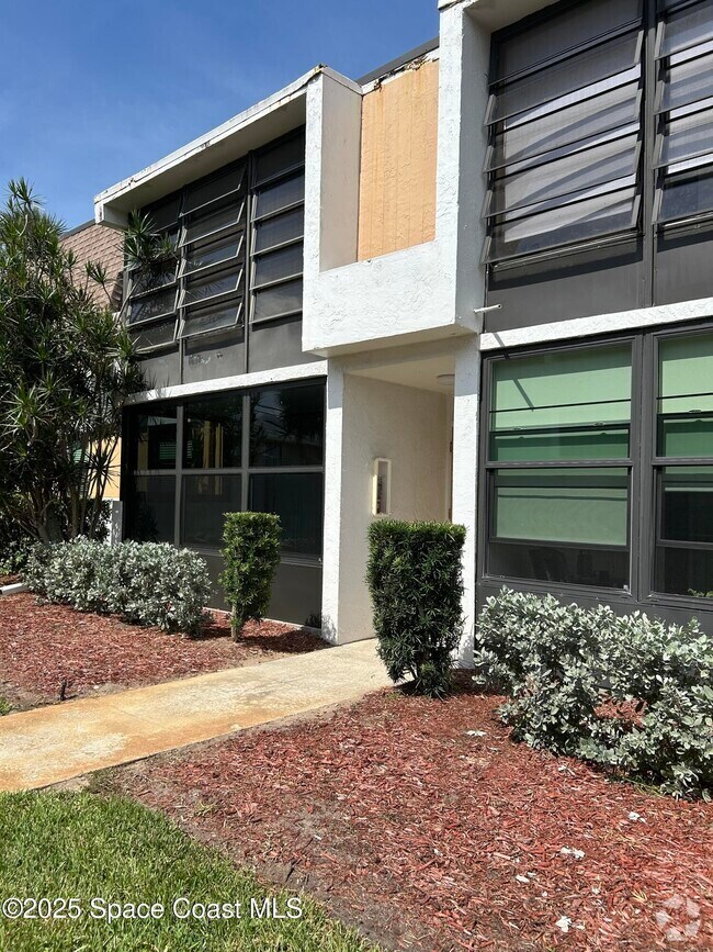 Building Photo - 2700 N Hwy A1A