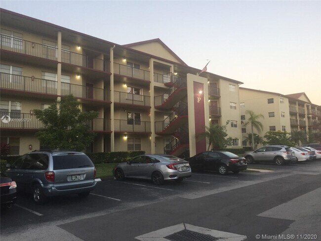 Foto del edificio - 701 SW 128th Ave