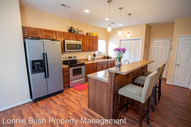 Building Photo - 3 br, 2 bath House - 801 Leake St