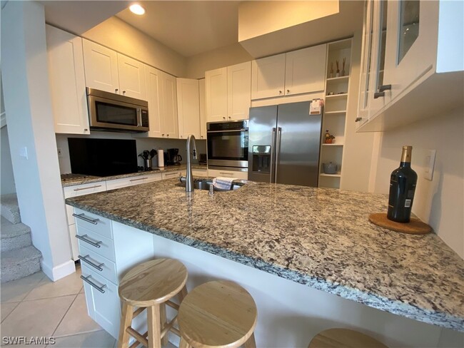 Foto del edificio - 15040 Sterling Oaks Dr