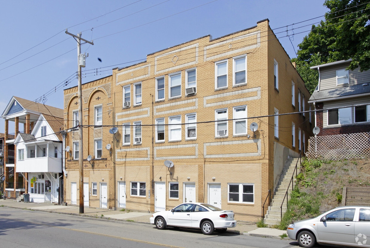 Primary Photo - 406-410 Broadway Ave