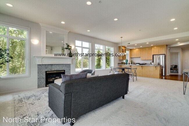Foto del edificio - 3 br, 2.5 bath House - 1815 SW 16th Ave #301