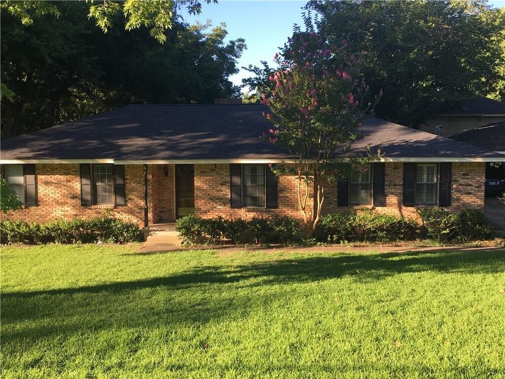 Primary Photo - 412 W Spinner Rd