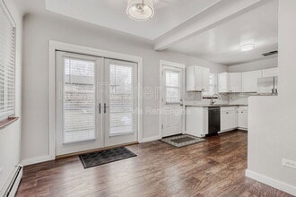 Building Photo - 201 S Meade St