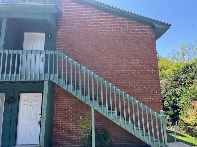 Primary Photo - 500 Grant St