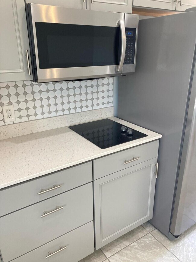 Foto del edificio - 802 Linwood Rd