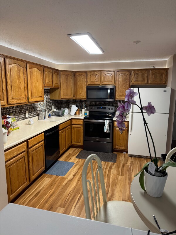 Foto del edificio - 130 Endicott St N