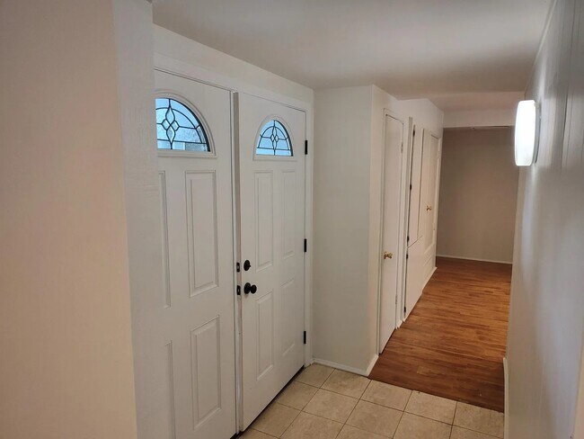 Building Photo - 28237 Hot Springs Ave