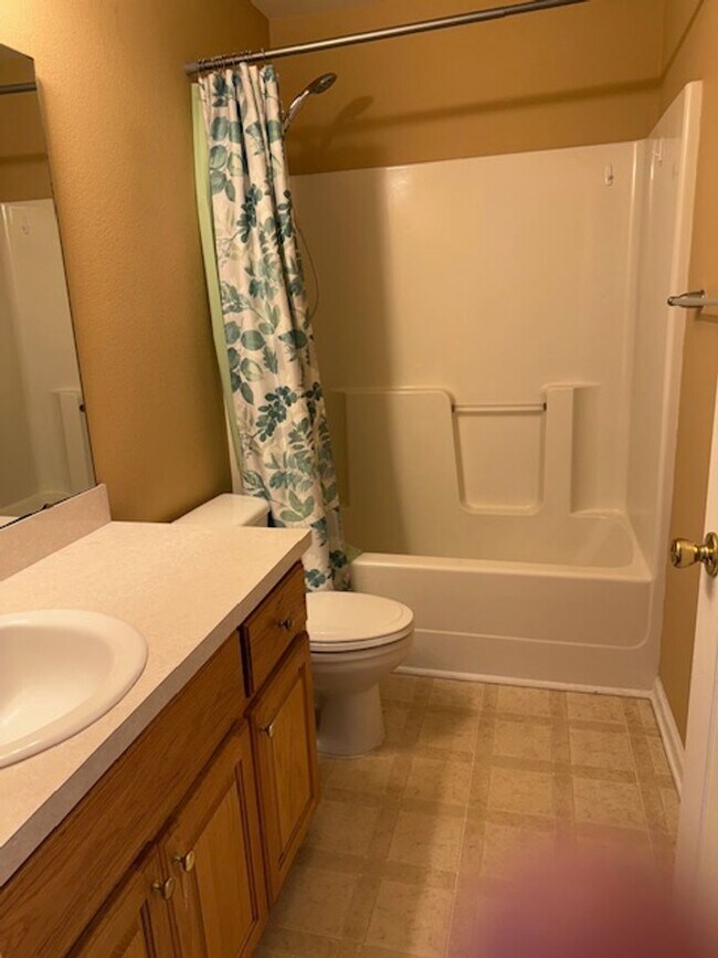 Foto del edificio - 3Br 2Ba House for Rent