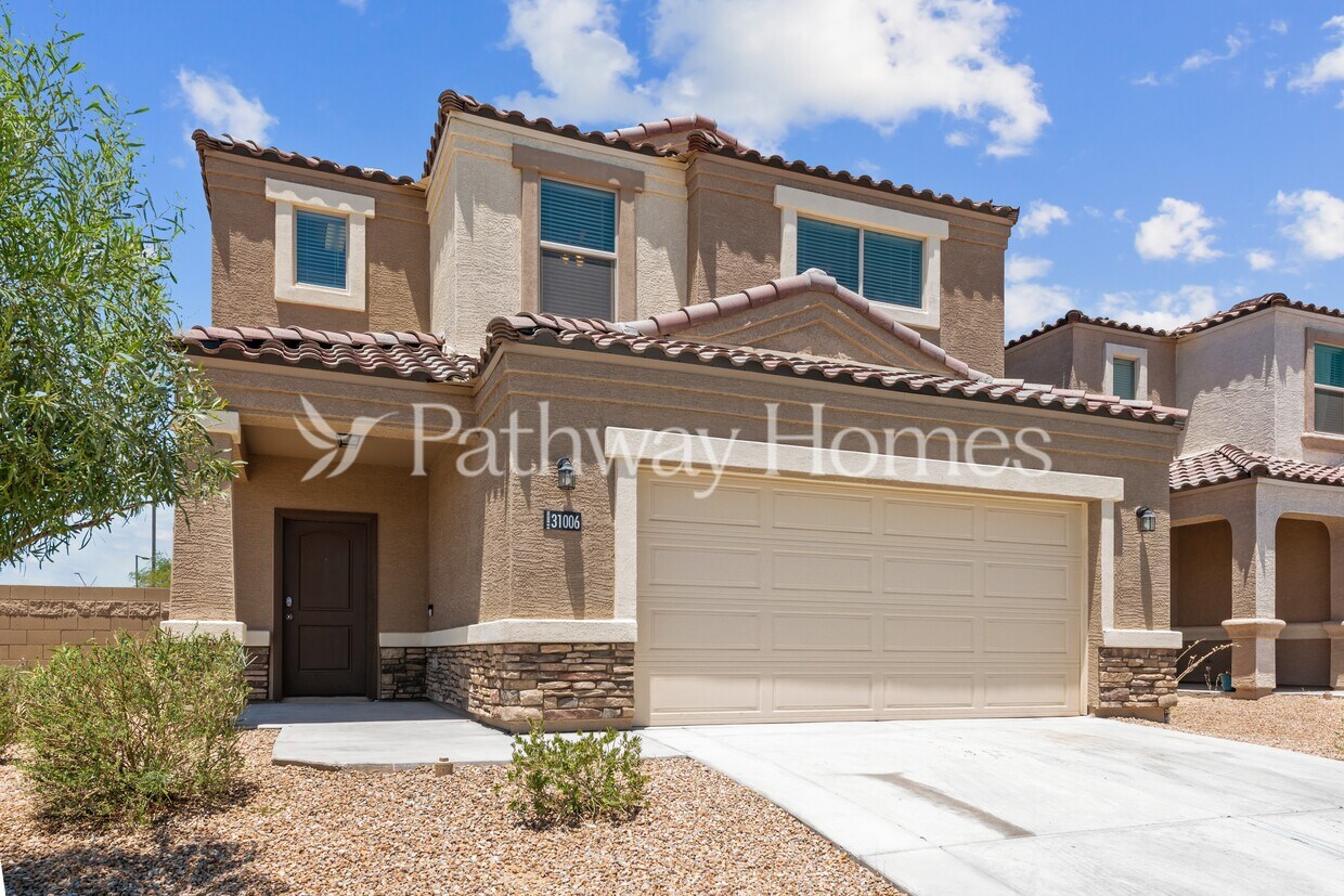 Foto principal - 31006 W Picadilly Rd