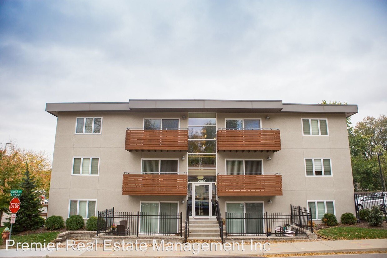 Primary Photo - 2600 W 47th St