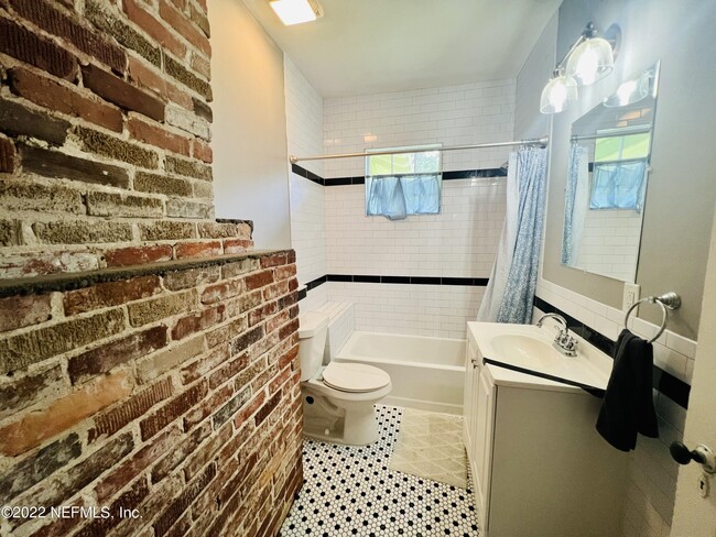 Building Photo - 3536 College Pl