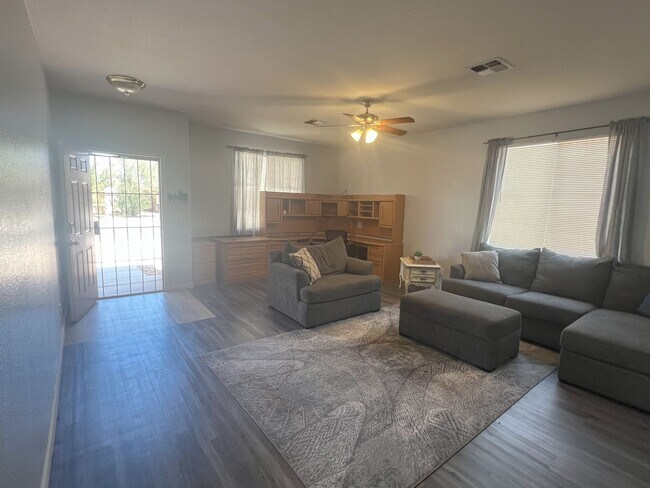 Foto del edificio - 3860 Heather Ave