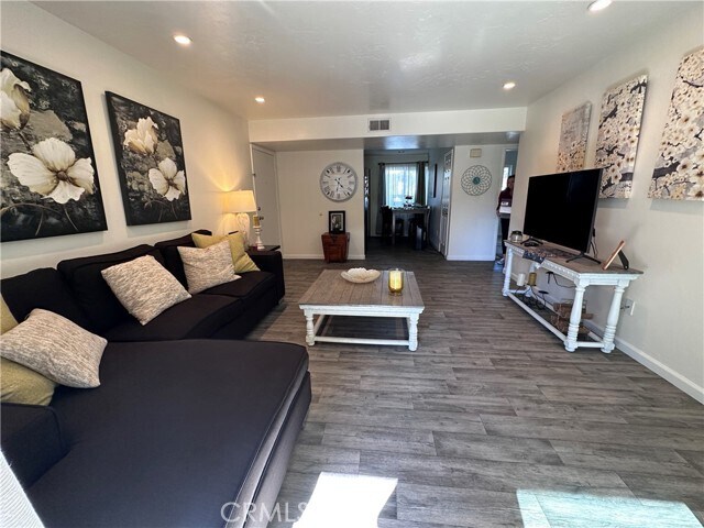 Building Photo - 26094 Serrano Ct