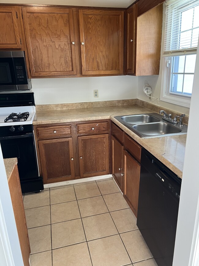 Photo - 2392 Cove Rd Townhome