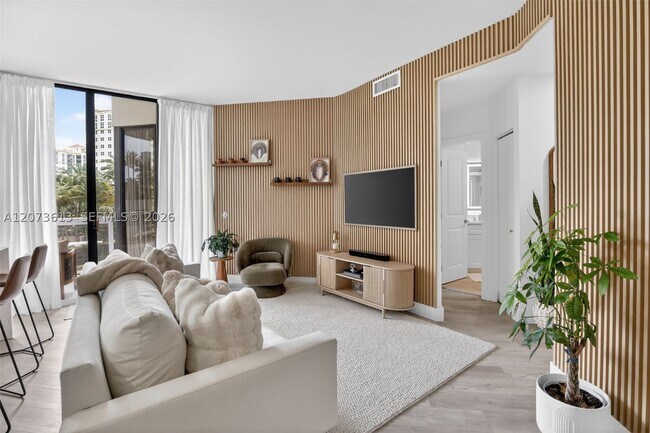 Foto del edificio - 20185 E Country Club Dr