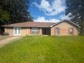 Building Photo - 727 Timber Ridge Trail