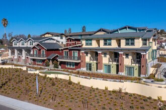 Emerald Ridge-Phase 1 photo'