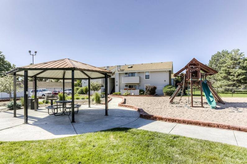 Primary Photo - 10150 E Virginia Ave