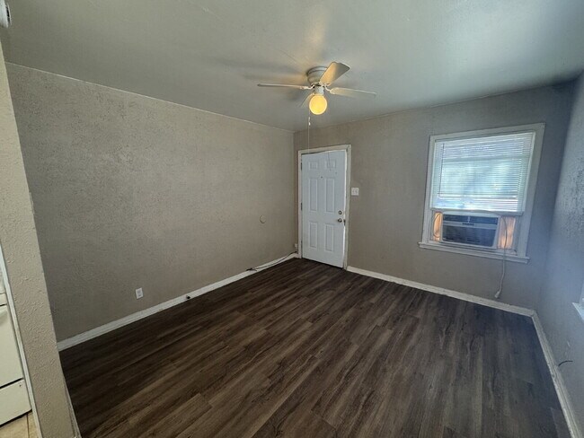 Foto del edificio - Beautiful Duplex Located Minutes From Texas Tech Campus!